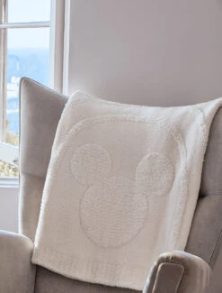 CozyChic® Classic Disney Fringe Throw -SAP Clothing Shop 20211019 SS22 00403 DNHCC21149 Cream V3 W