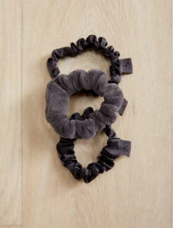 LuxeChic® And Silk Scrunchie Set -SAP Clothing Shop BDWLC21379 0567