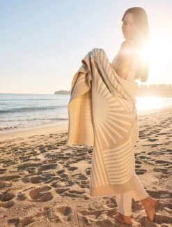 CozyChic® Cotton Agave Throw 13 CozyChic® Cotton Agave Throw -SAP Clothing Shop BFD SS 24 BDHNV22322 HeOatmeal Cream 3733