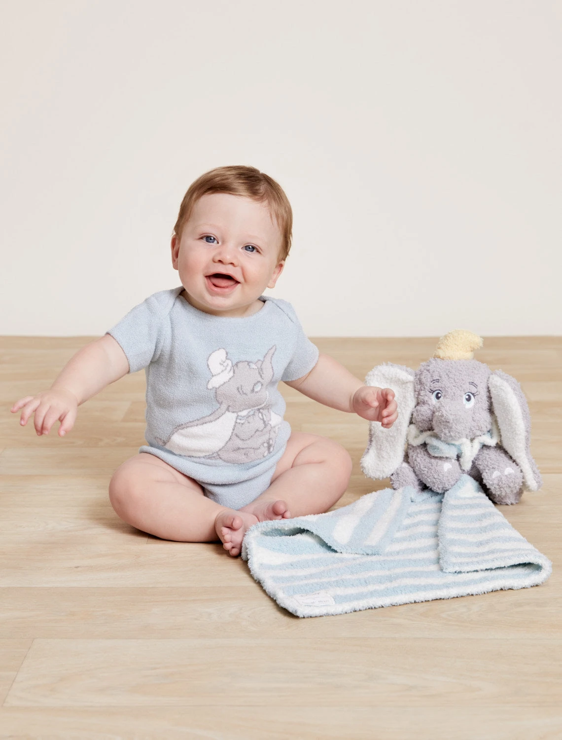 CozyChic Ultra Lite® Disney Dumbo™ Infant Set 3 CozyChic Ultra Lite® Disney Dumbo™ Infant Set